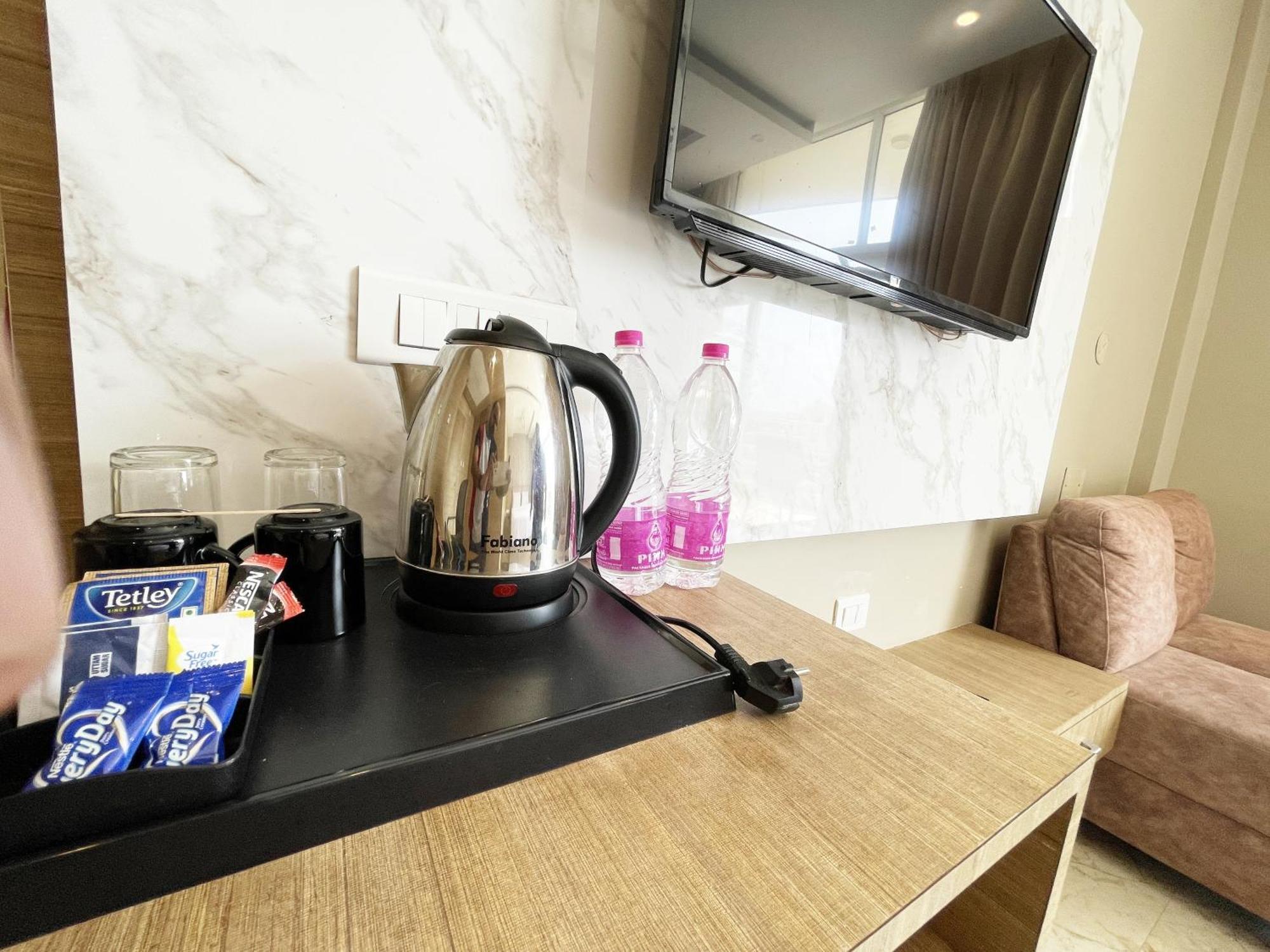 Hotel Tbs In Пурі Екстер'єр фото