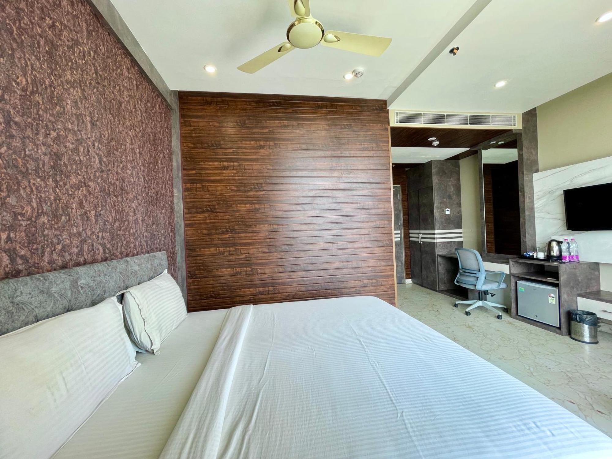 Hotel Tbs In Пурі Екстер'єр фото