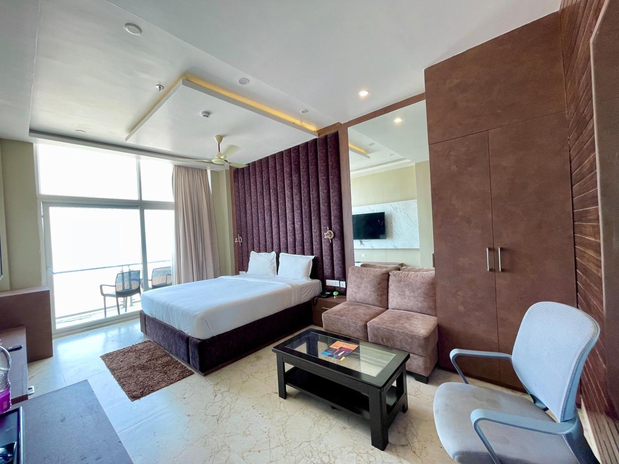Hotel Tbs In Пурі Екстер'єр фото