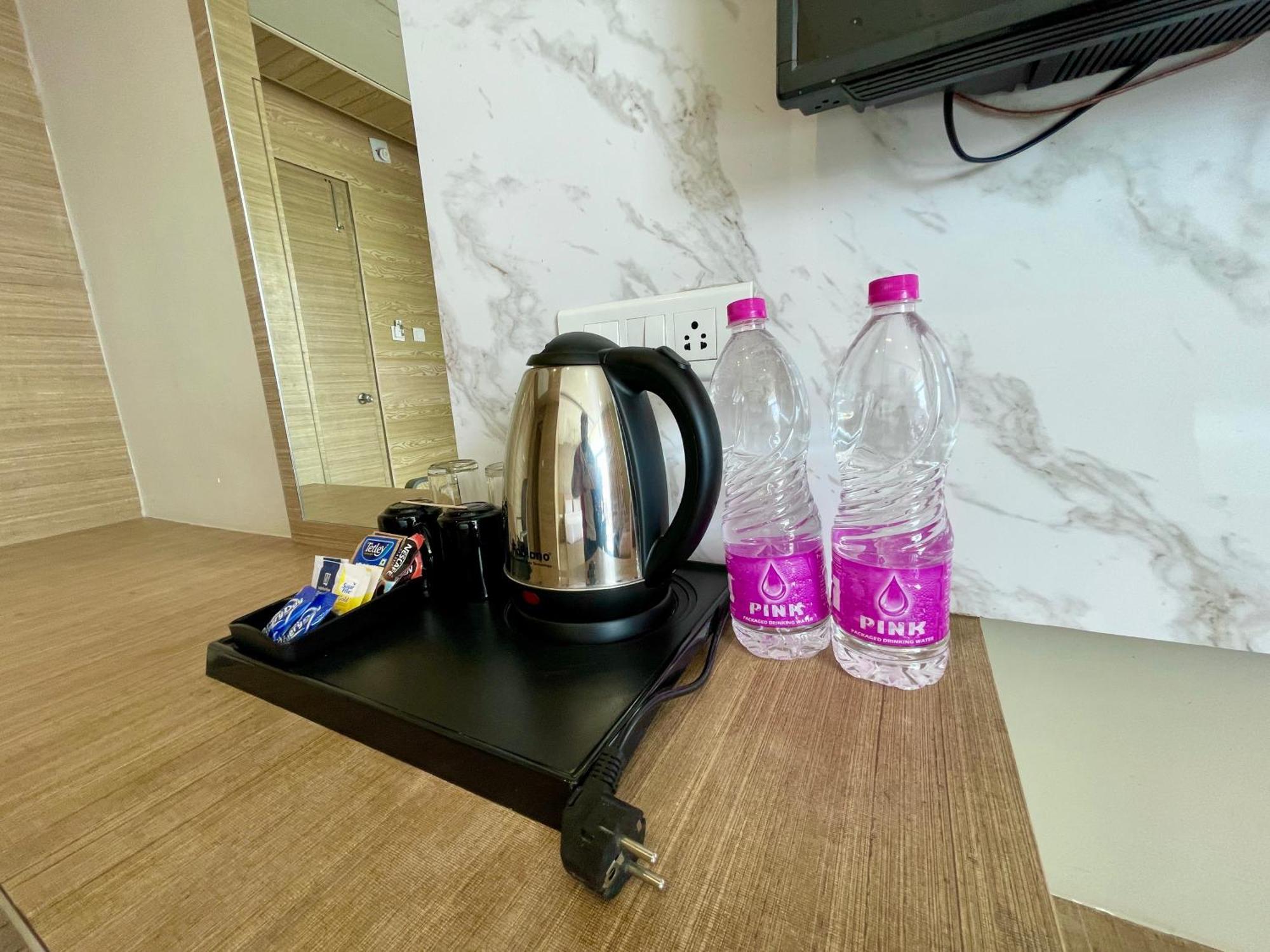Hotel Tbs In Пурі Екстер'єр фото