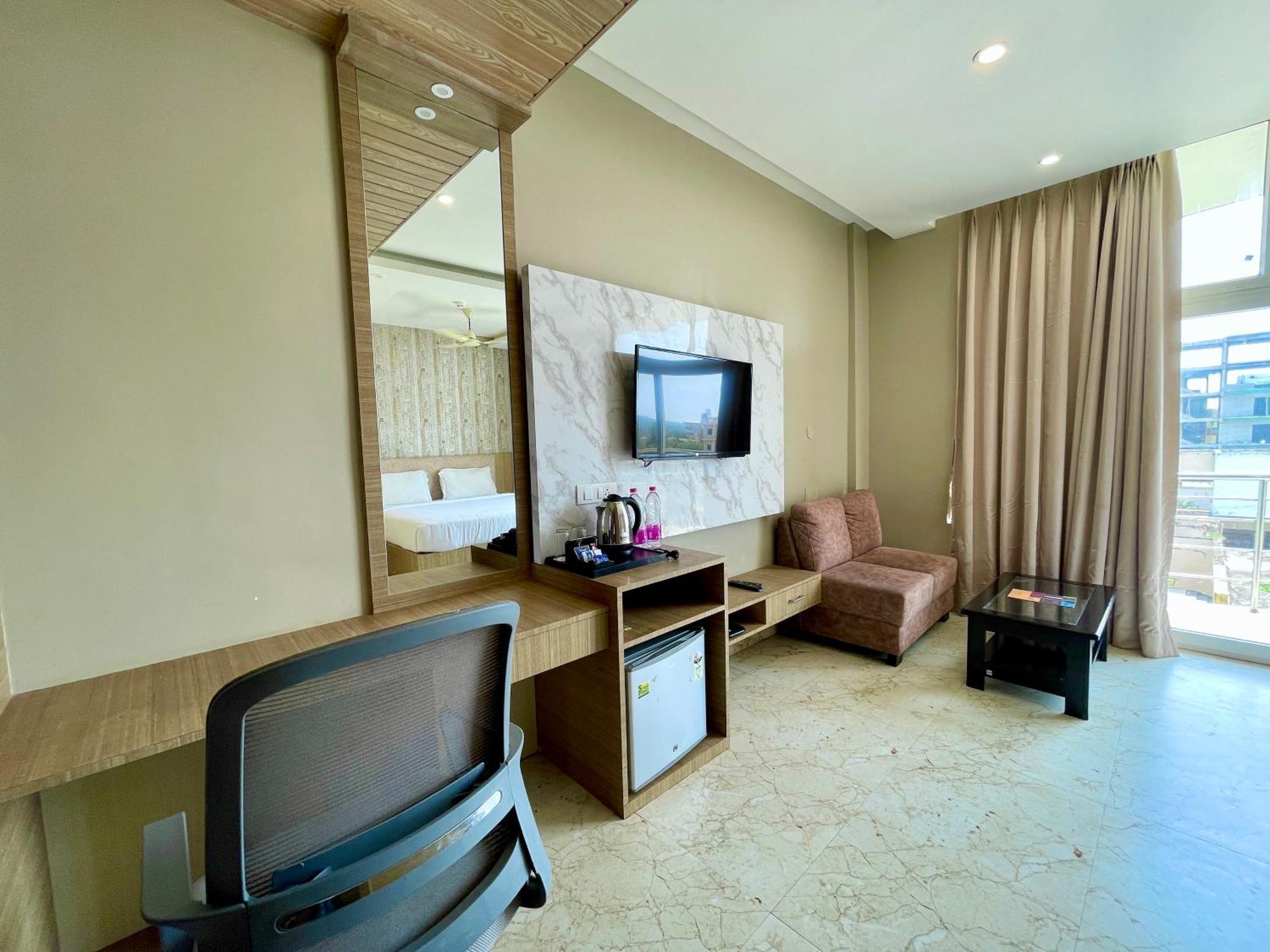 Hotel Tbs In Пурі Екстер'єр фото