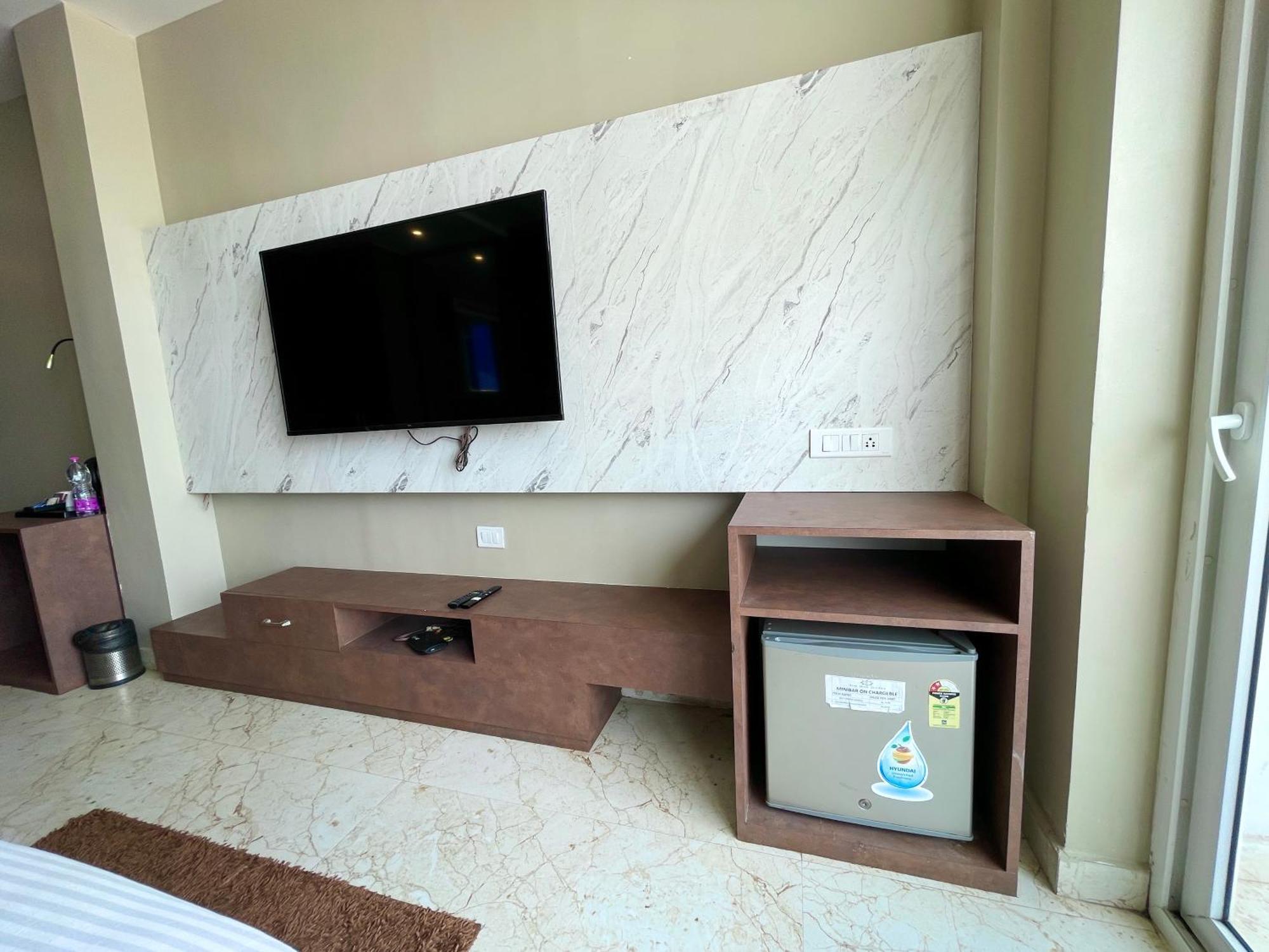 Hotel Tbs In Пурі Екстер'єр фото